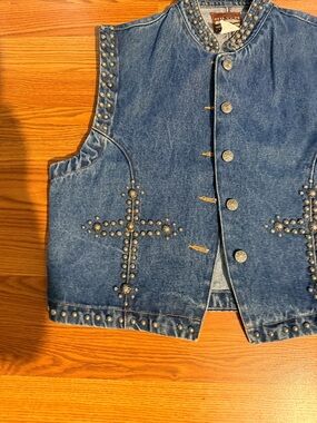 Vintafe Women's Blue Denim Studded Vest
